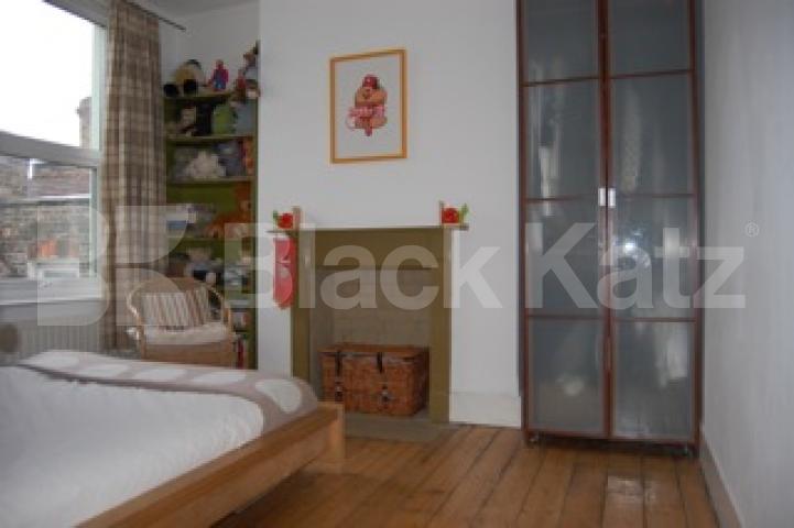 			NEW INSTRUCTION!, 4 Bedroom, 1 bath, 1 reception House			 Hewitt Road, HARINGEY LADDER